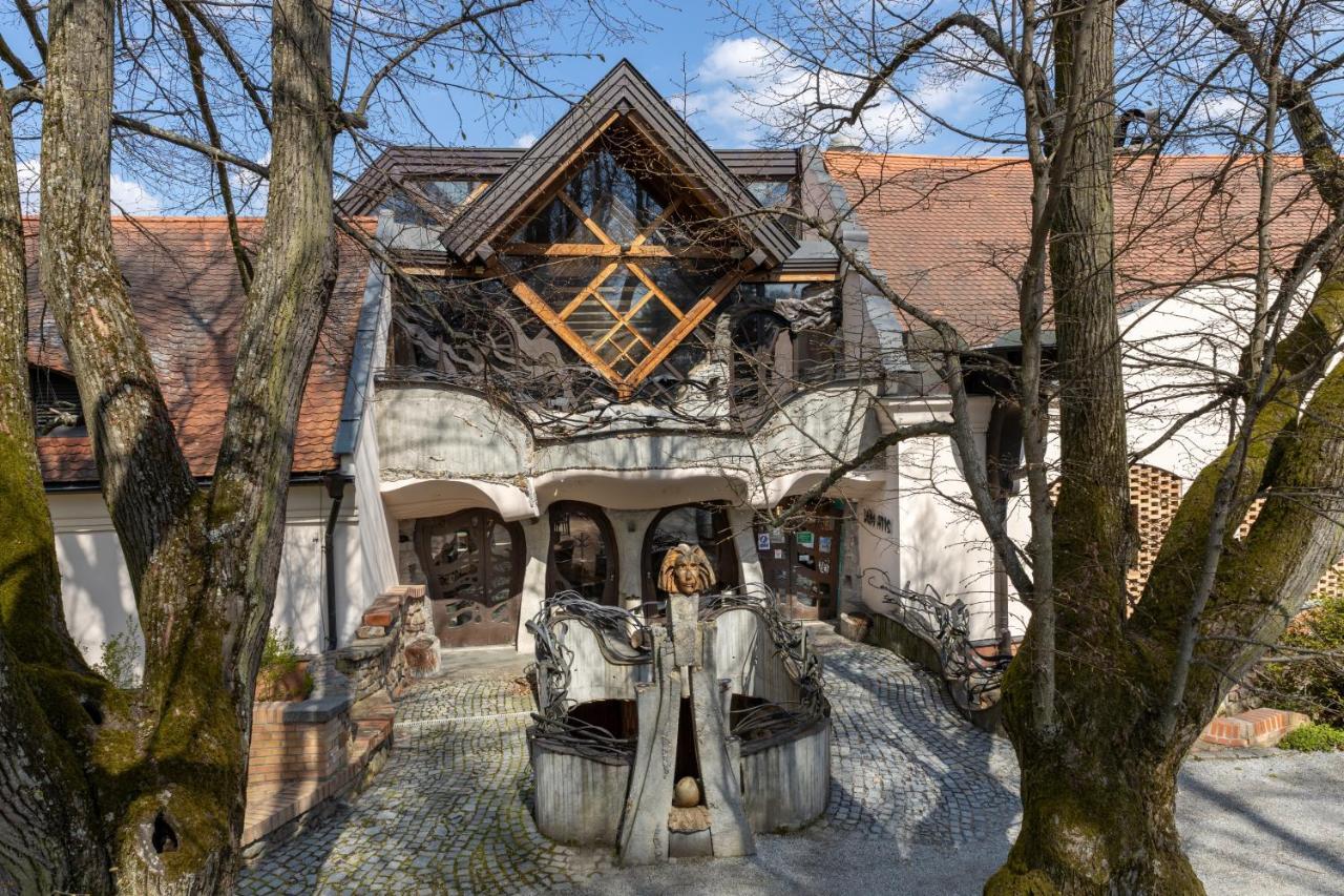 Hotel Zamek Stirin ヴェルケー・ポポヴィツェ エクステリア 写真