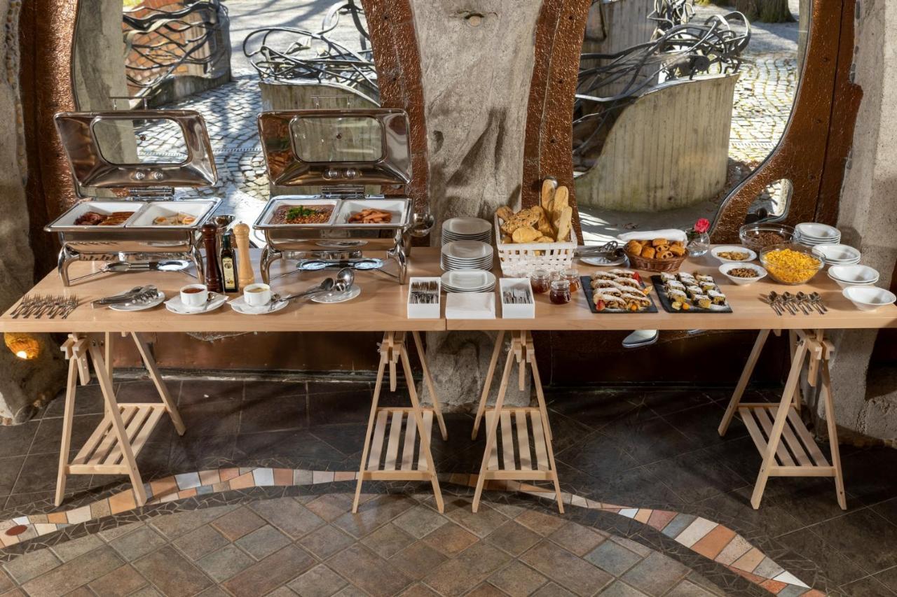 Hotel Zamek Stirin ヴェルケー・ポポヴィツェ エクステリア 写真